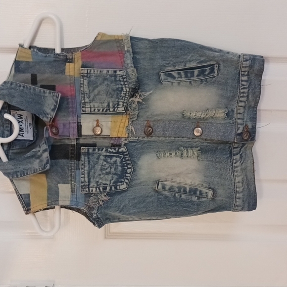 AM*XW DISTRESSED DENIM VEST - Picture 1 of 5